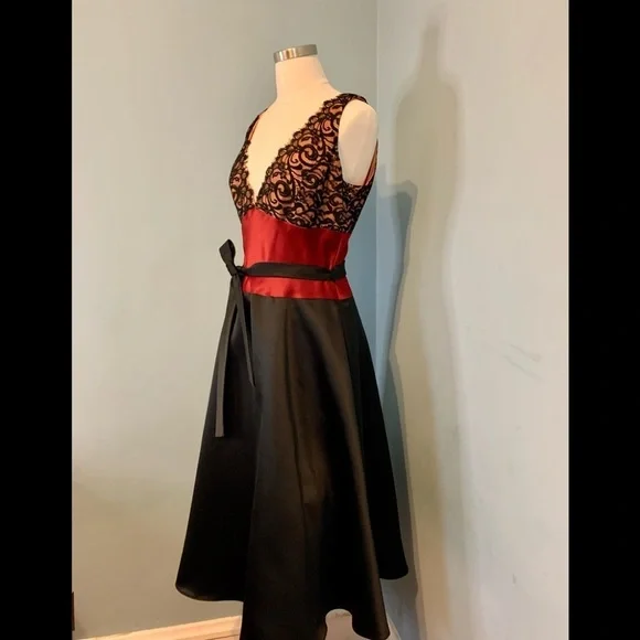 Vintage Laundry by Shelli Segal black and red satin Cocktail Dress size 10 - Picture 4 of 13